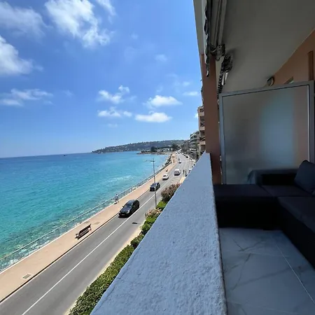 Le Pamela Front De Apartment