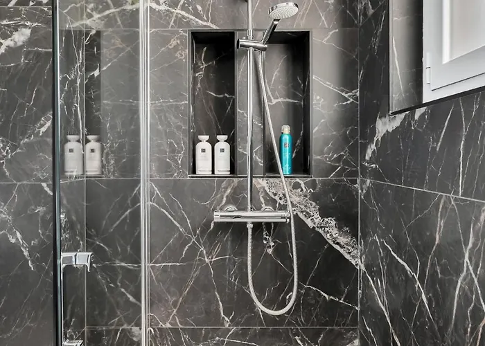 Le Pamela Front De Mentona